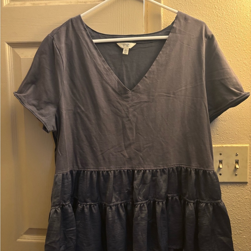 Elegant Gray V-Neck Women's Top